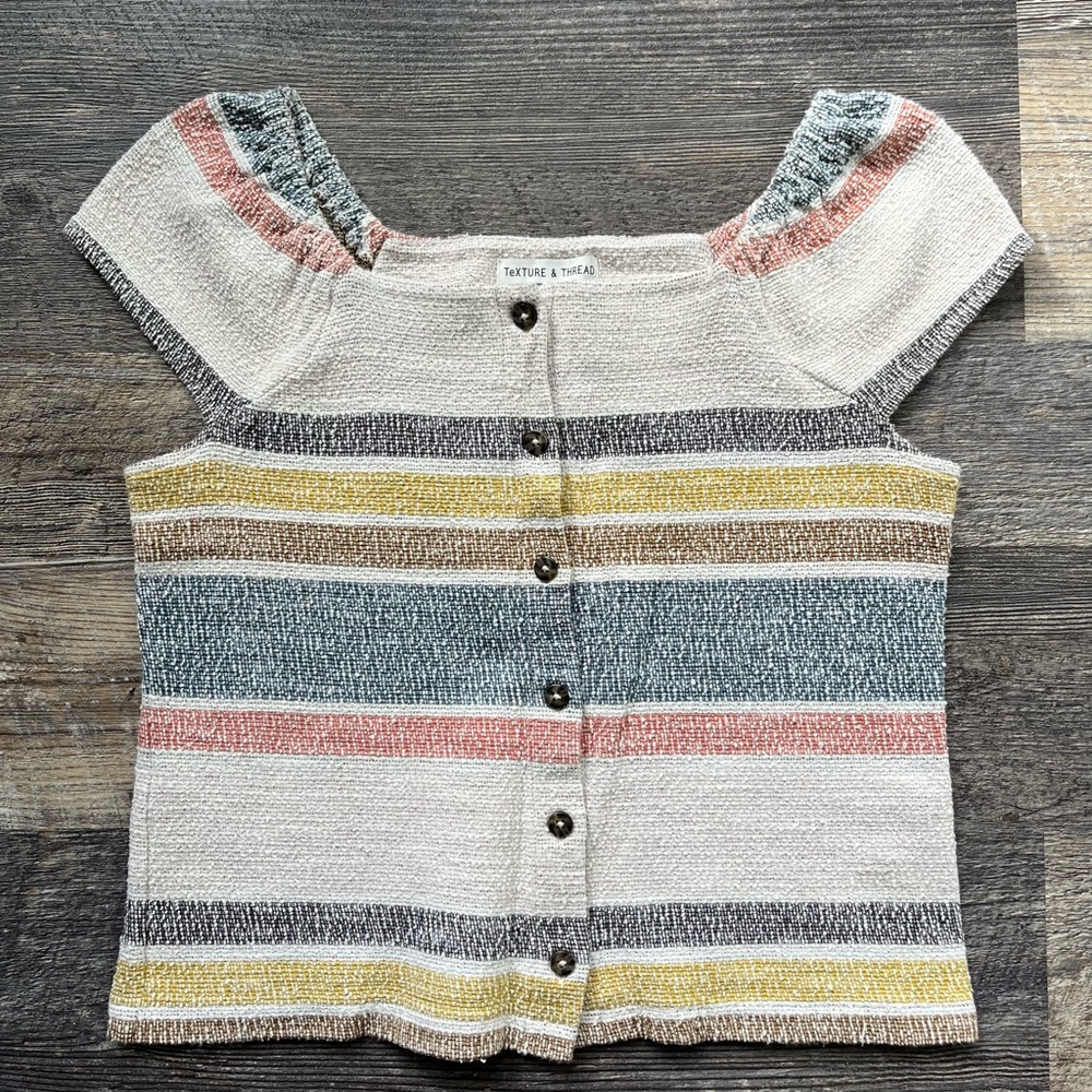 NWOT Texture & Thread Button Front Top in Stripe S